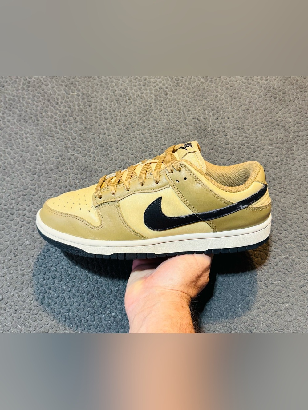 Nike Dunk Low ‘Dark Driftwood’ 2022 (Sz 7.5W/6M)